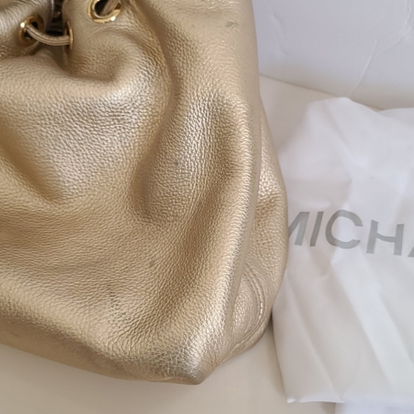 Michael Kors Tote Bag - Picture 7 of 17